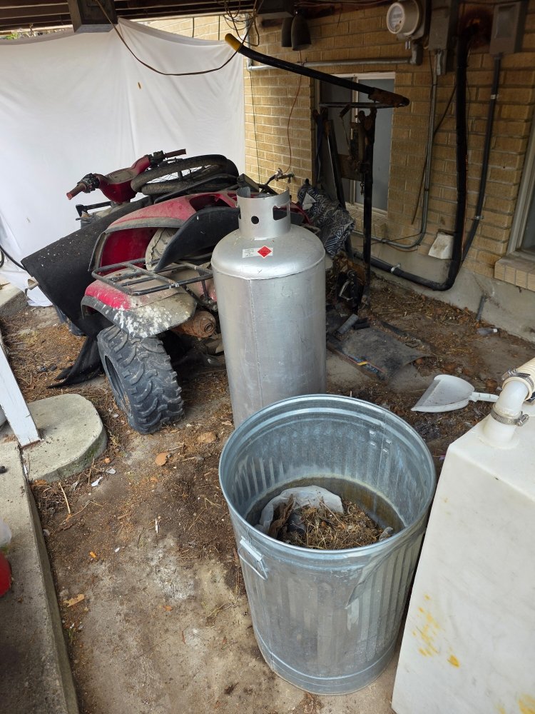 Before cleaning – Garage Clean Up