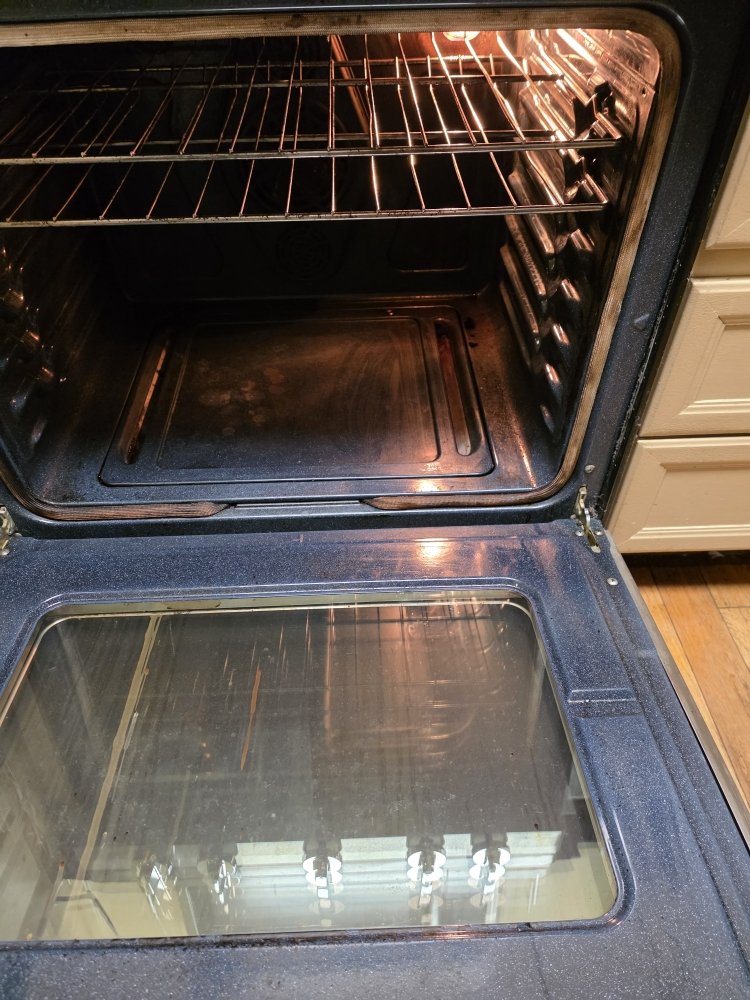 After cleaning – Oven Deep Clean